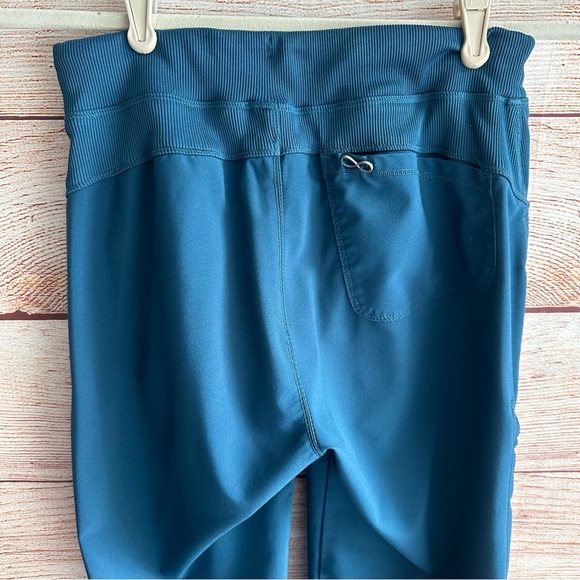 Stylish Blue Infinity Scrub Set - Picture 2 of 4